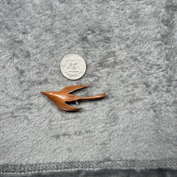 VTG MCM wooden bird pin 2.5 ins Swallow - Picture 2 of 5